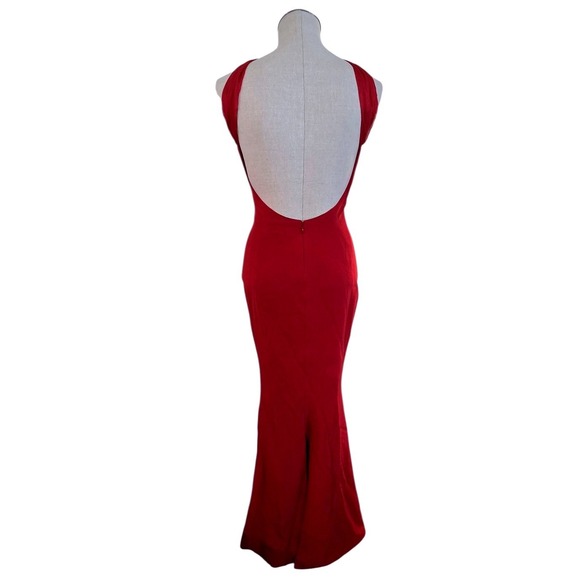 Oh Polly True Red Halter Twist Keyhole Open Back Maxi Dress 11937D Size 0 NEW - Picture 15 of 15